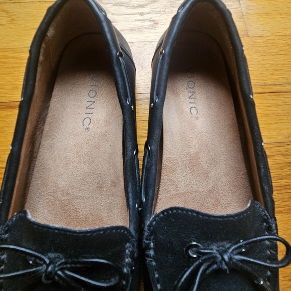 Vionic Black Moccasin-Style Loafers Flats - Picture 2 of 11